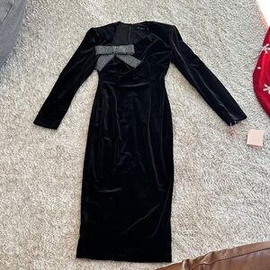 Nana Jacqueline Elegant Black Velvet Dress with Bow Detail